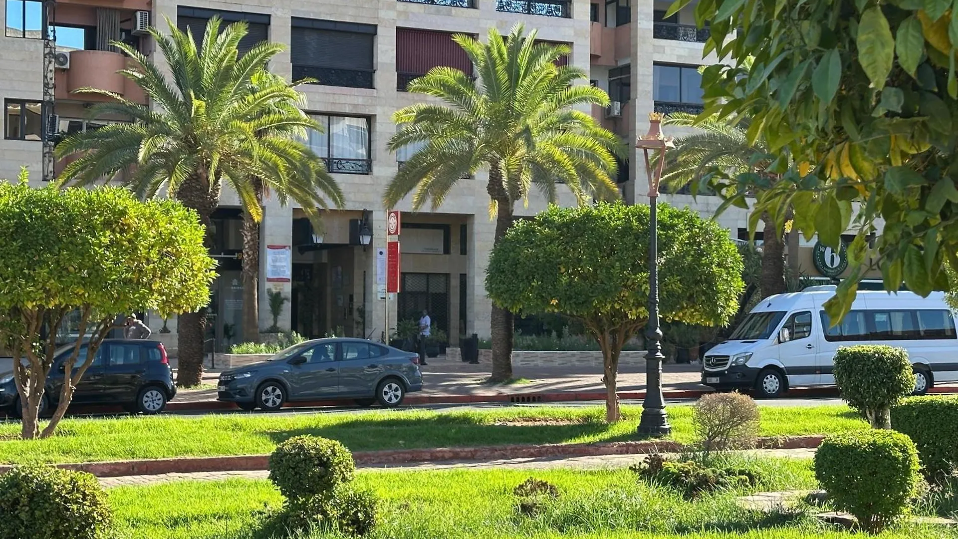 Superbe Duplex Au Coeur De Marrakech Hivernage Marakeş